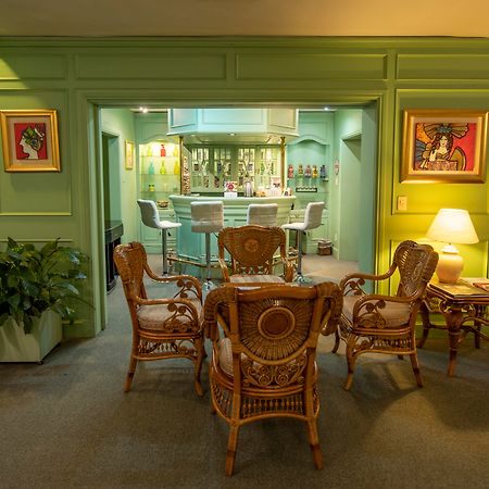 Hotel Cecilia Асунсион Екстериор снимка