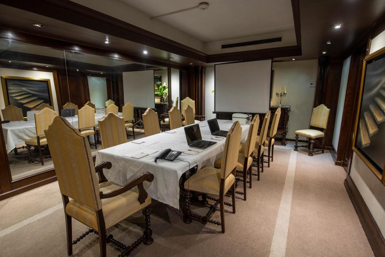 Hotel Cecilia Асунсион Екстериор снимка