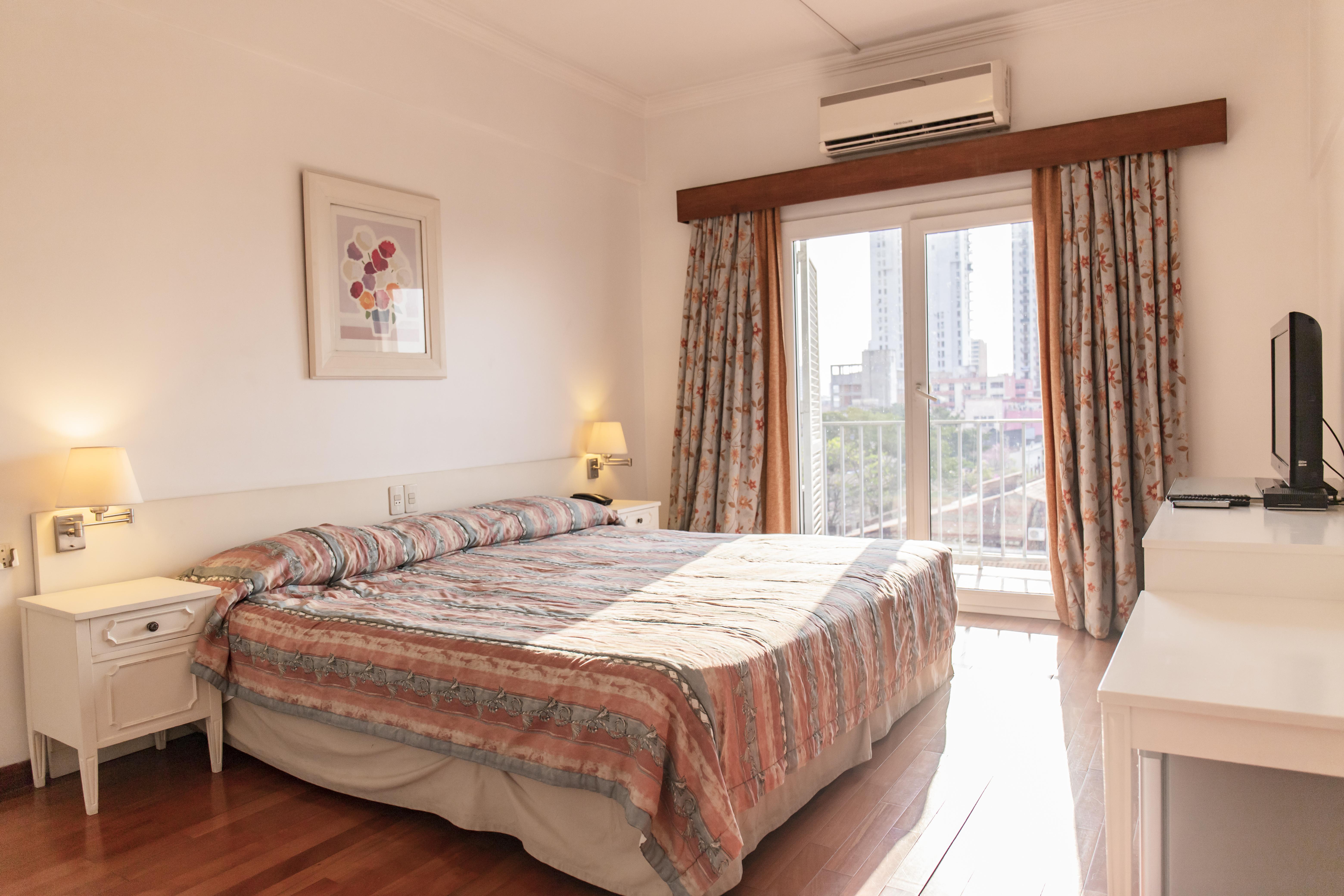 Hotel Cecilia Асунсион Екстериор снимка