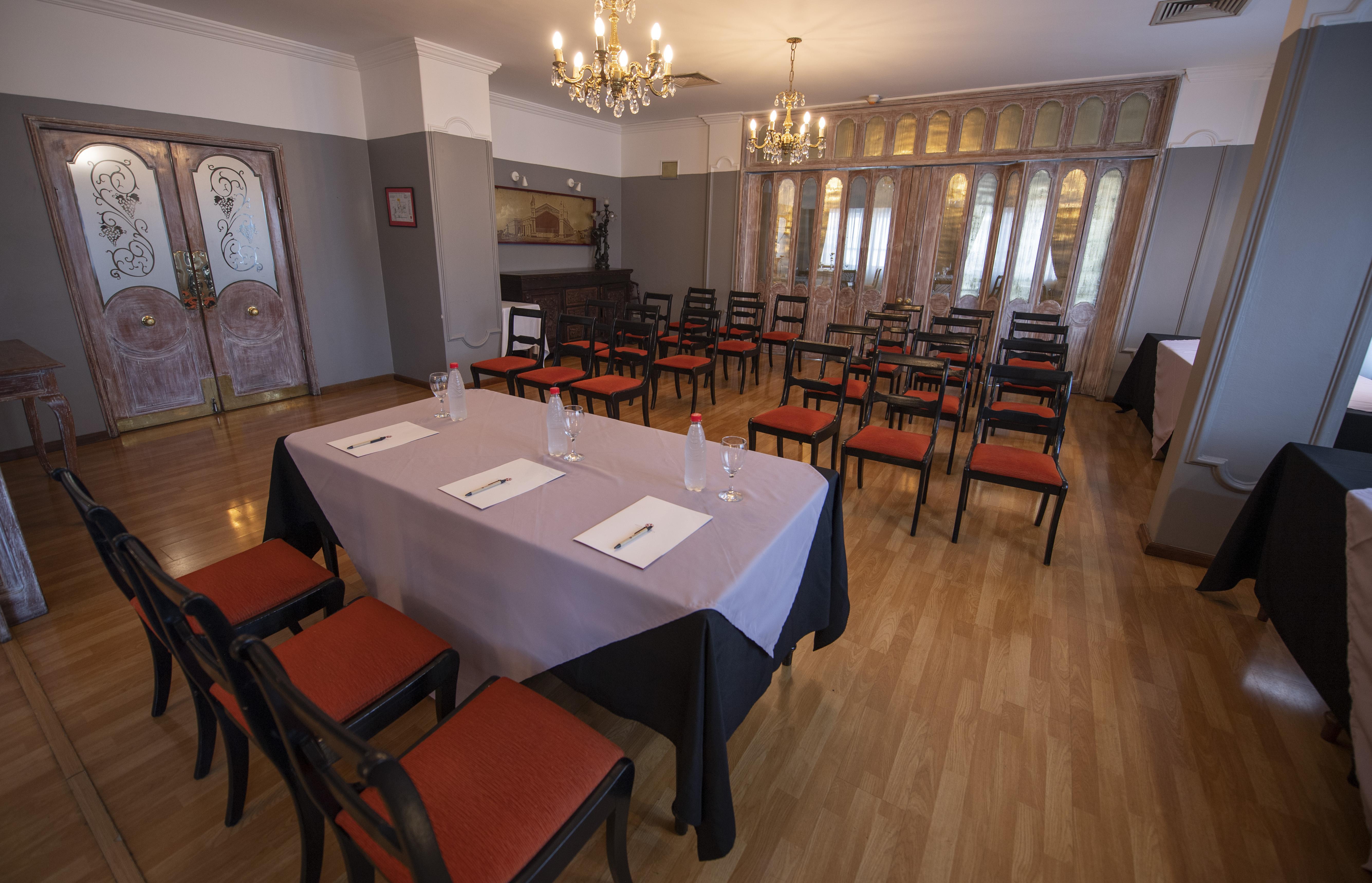 Hotel Cecilia Асунсион Екстериор снимка